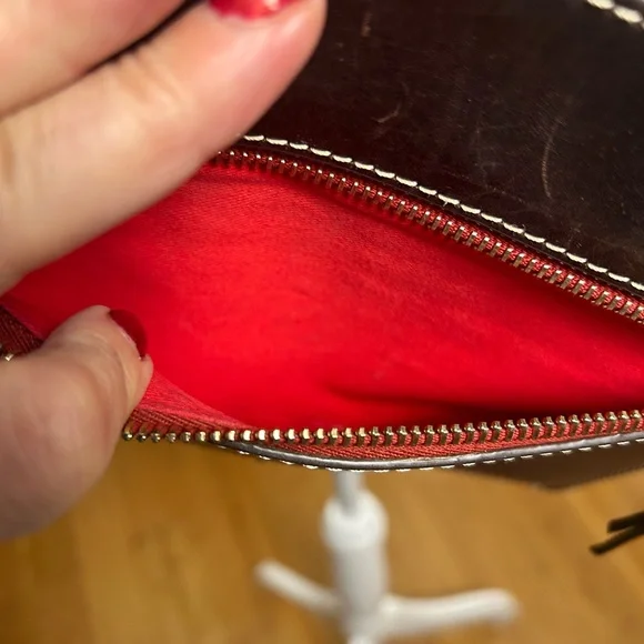 Dooney & Bourke Chocolate Brown and Red Accent Crossbody leather Bag like new! - Picture 6 of 12